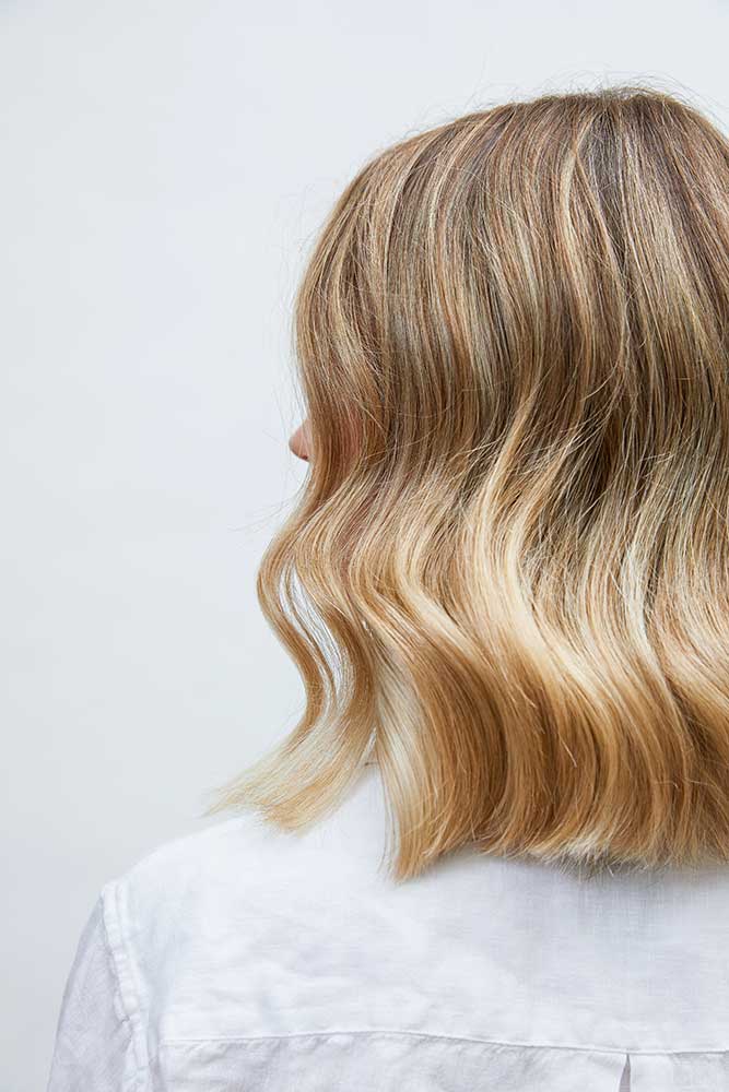 short blonde hair cut and colour