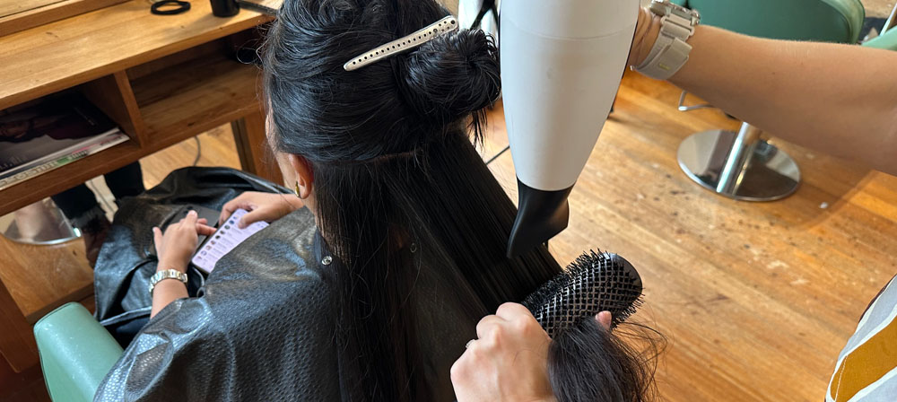  Insider Tips: Expert Advice for Healthy Hair at Home